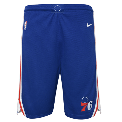 Shorts Nike Dri FIT Swingman de la NBA para ninos talla grande Golden State Warriors Icon Edition. Nike